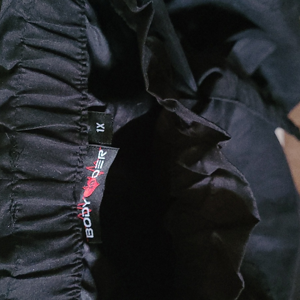 Paper Bag Style Capris - Picture 2 of 3